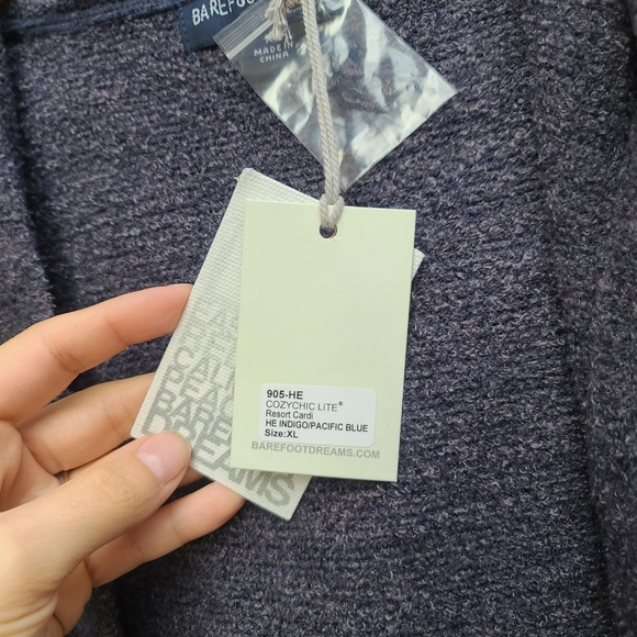Barefoot Dreams | CozyChic Lite Resort Cardi Cardigan Lounge Sweater with Hood - Picture 4 of 8